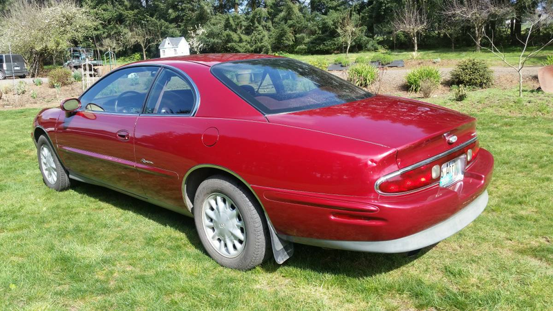 Illustration for article titled For $2,000, This 1996 Buick Riviera Could Be Your Coupe de Grâce
